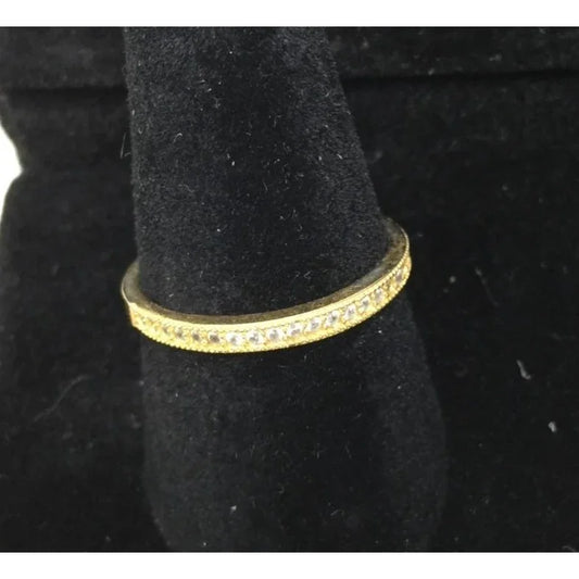 Womens Sterling Silver Ring Size 6 with Simulated Diamonds around it - A+ Stuff