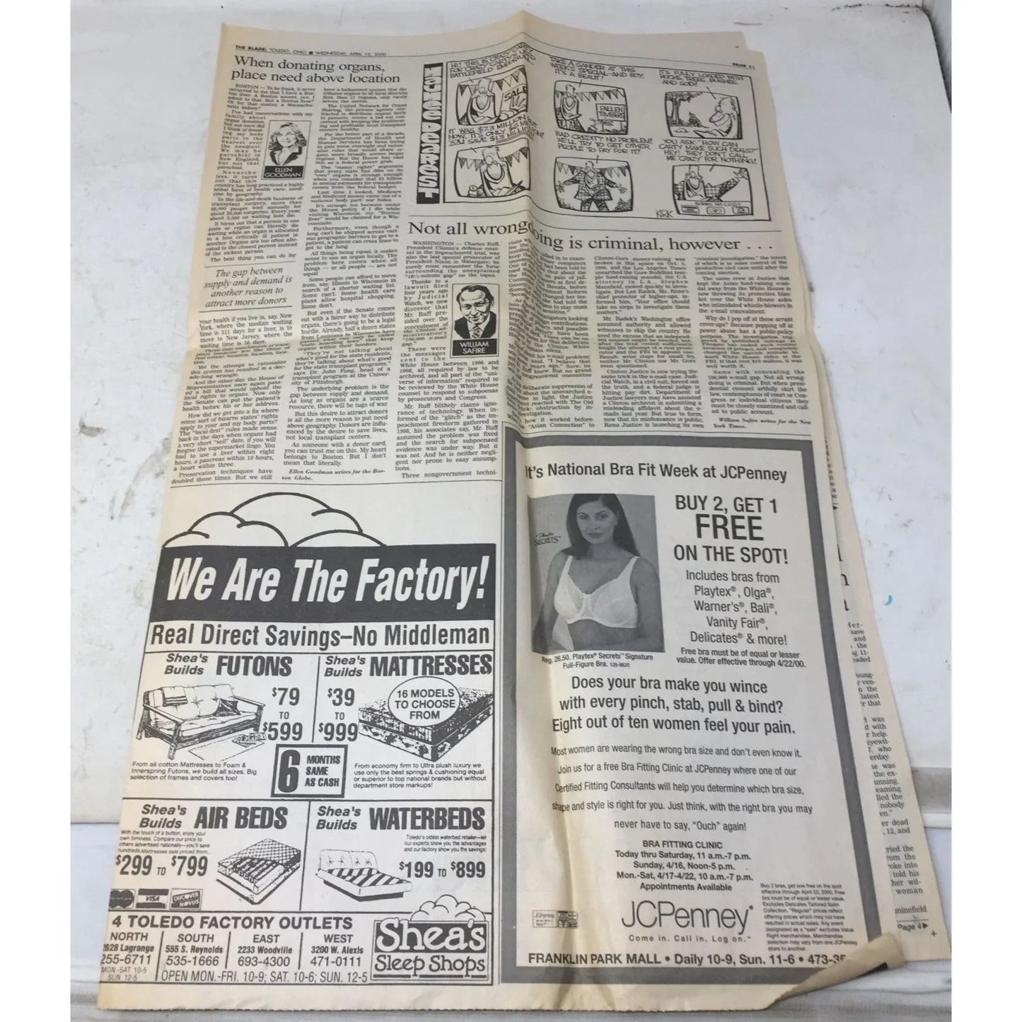 Vintage The Blade Collectible Newspaper April 12, 2000 the blade A+ Stuff