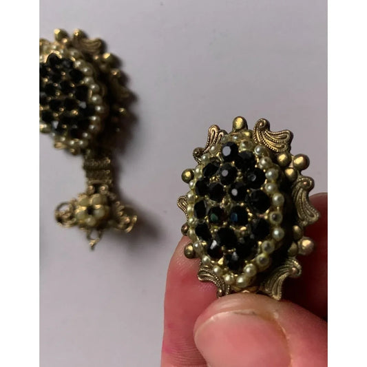 Womens Sparkly Rhinestone Pendant and Matching Clamp/Clip On Round Earrings - A+ Stuff