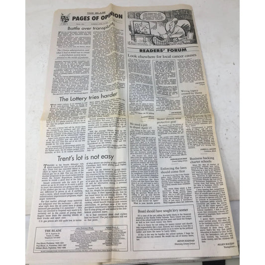Vintage Collectible Newspaper The Blade Toledo OH April 18, 2000 A+ Stuff A+ Stuff