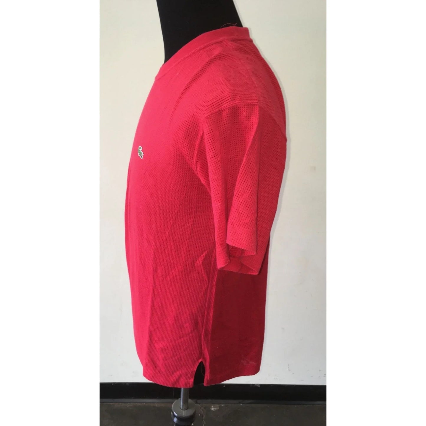 IZOD Men's Red Short Sleeve Tee Shirt Size Medium - A+ Stuff