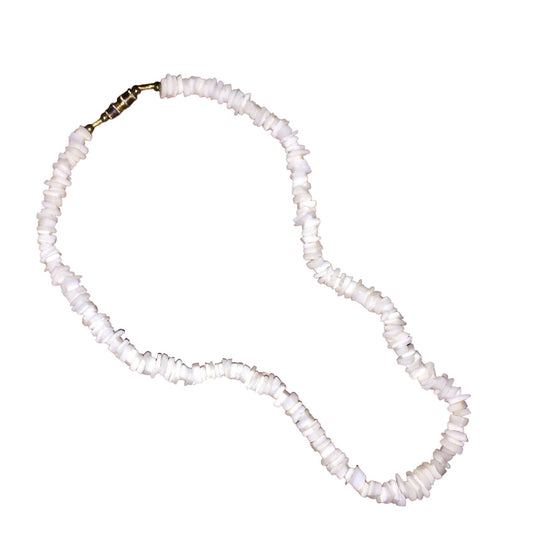 Vintage White Beachy Puka Shell Necklace 7 inches