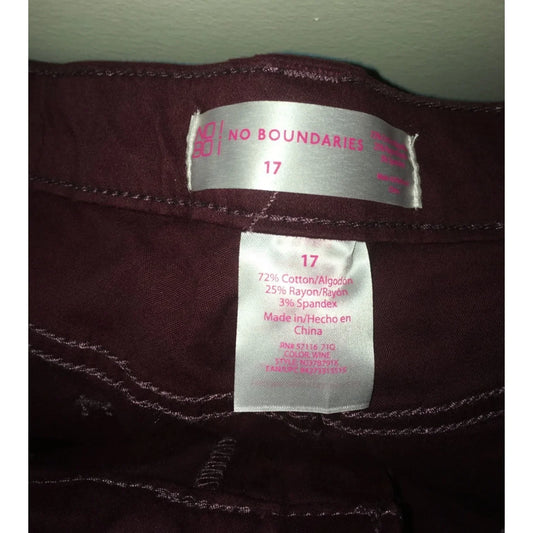 Women's No Boundaries Size 17 Maroon/Burgundy Jeans with Pockets - A+ Stuff