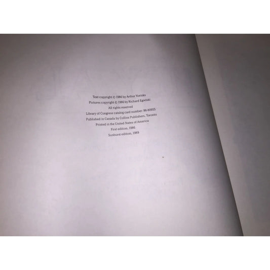 Hey, Al By Arthur Yorinks and Richard Egielski Book - A+ Stuff