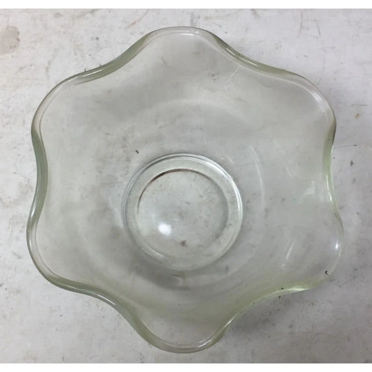 Retro Looking Clear Glass Bowl with Scalloped Rim A+ Stuff A+ Stuff