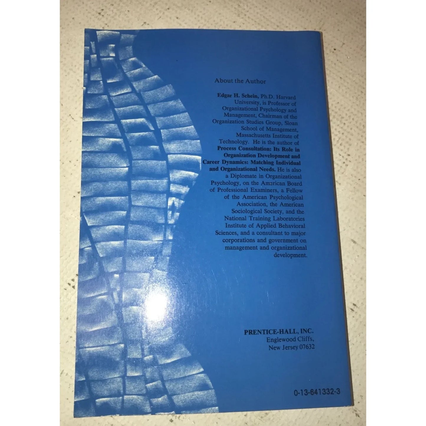 Organizational Psychology (Foundations of Modern Psychology) by Edgar H. Schein - A+ Stuff