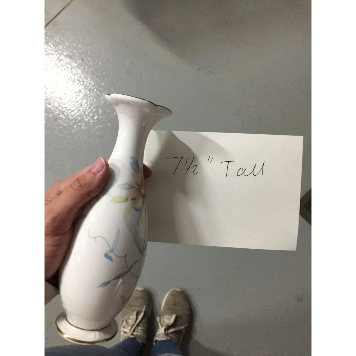 Royal Doulton Danbury Mint Bud Vase - 7.5'' Tall - A+ Stuff