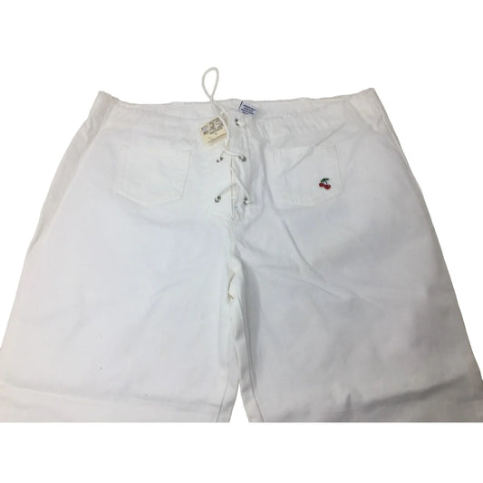 Womens Abercrombie Size 16 White Pants with a Cherry Logo New With Tags - A+ Stuff