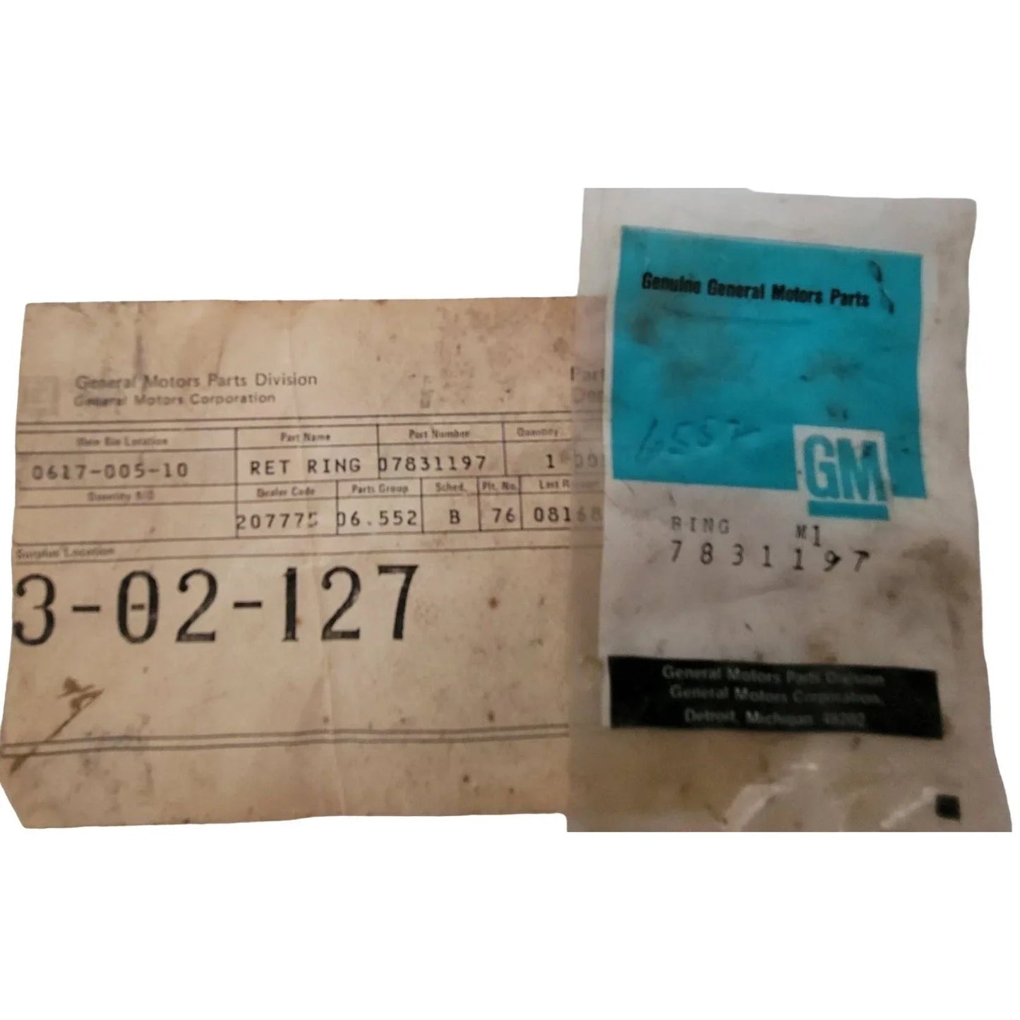 GM- Genuine General motors part- RING 7831197- New old stock gm A+ Stuff