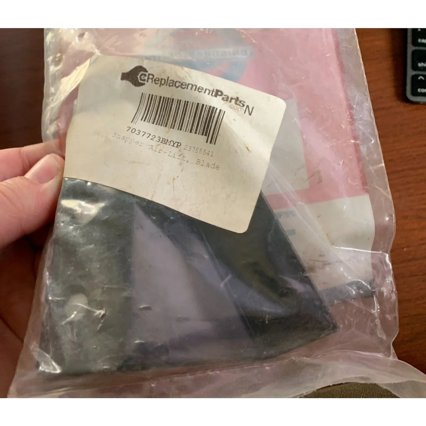 Briggs & Stratton Genuine Part Air Lift Ecoat Part No 7037723BMYP Briggs & Stratton A+ Stuff