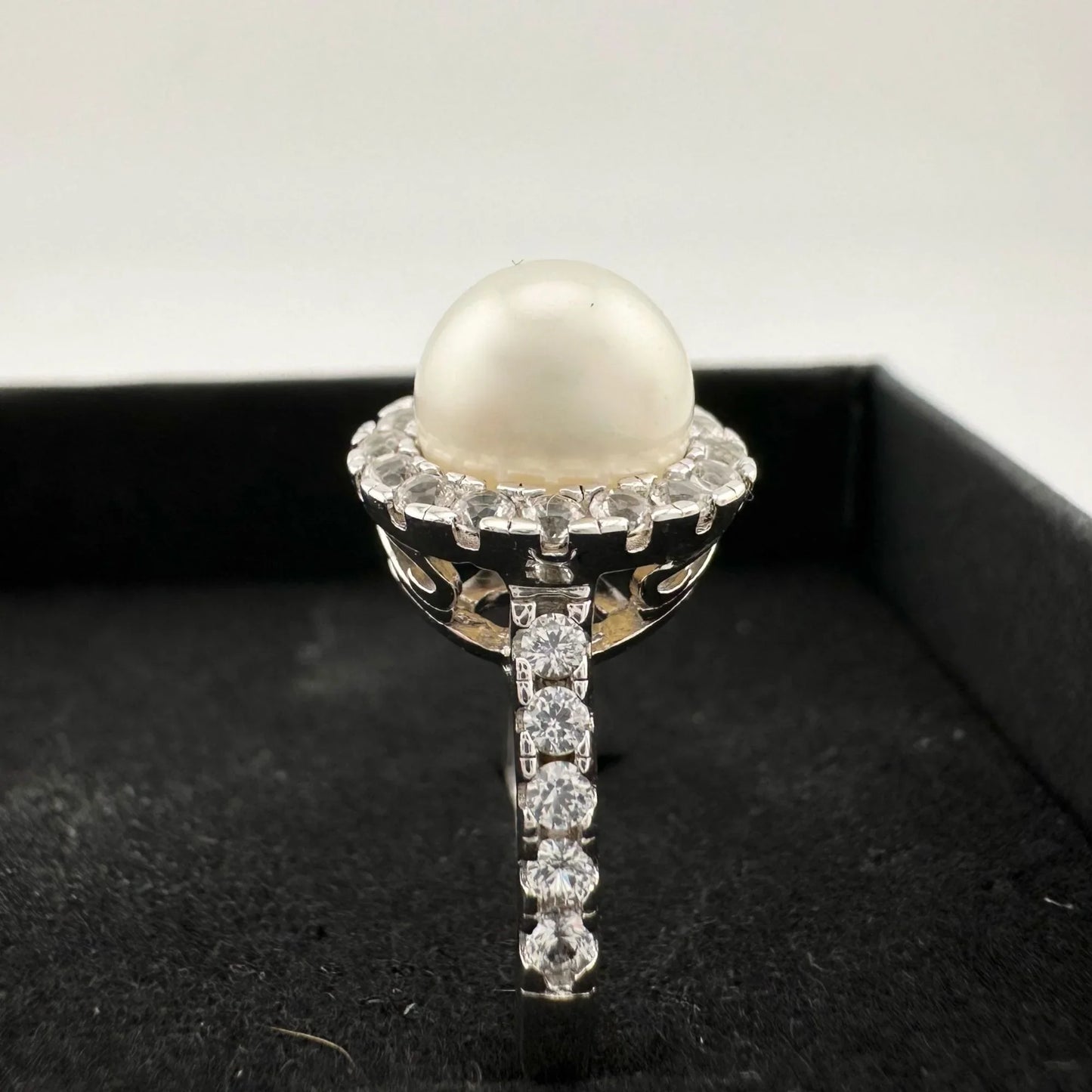 Beautiful Halo 7mm Natural Cultured Pearl Ring Sterling Silver - Size 7.25 - A+ Stuff