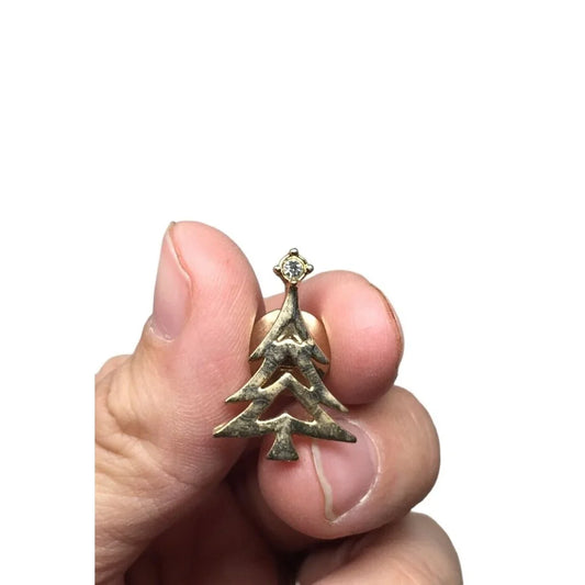Vintage Avon Christmas Tree Gold Toned Pin - A+ Stuff