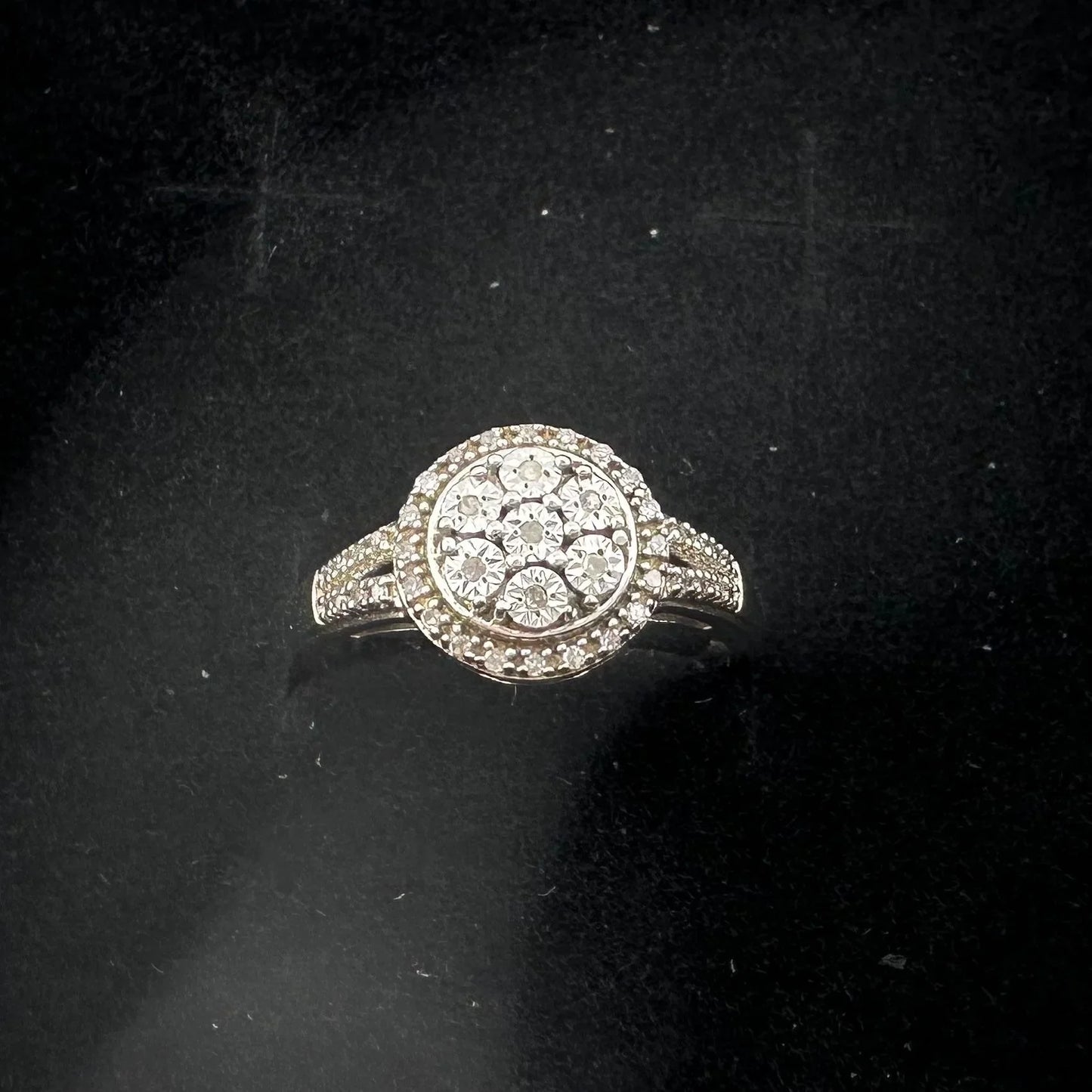 Pretty Round Natural Diamond Ring Size 7 - A+ Stuff