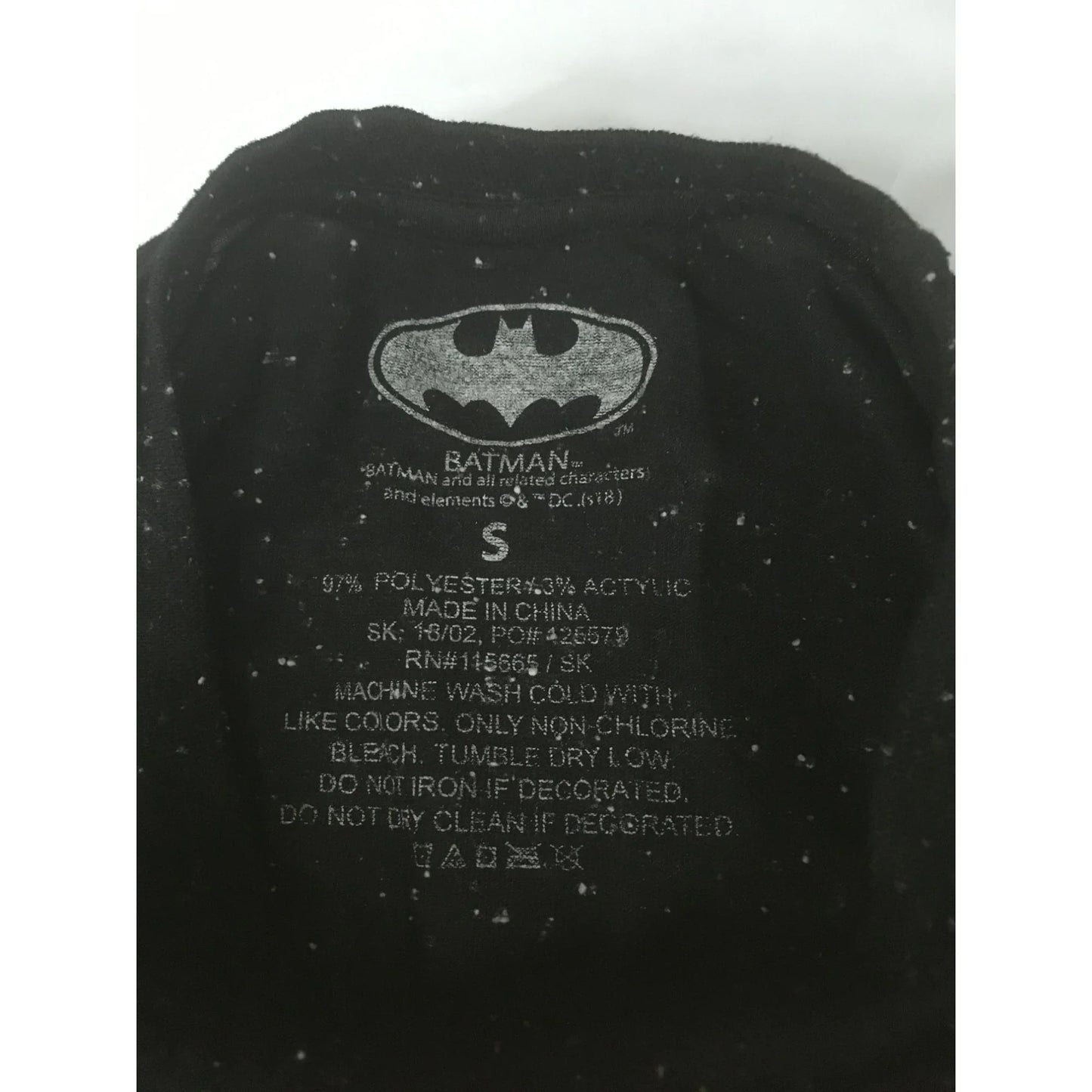 DC Comics Batman Black/Yellow Tee Shirt Size Small - A+ Stuff