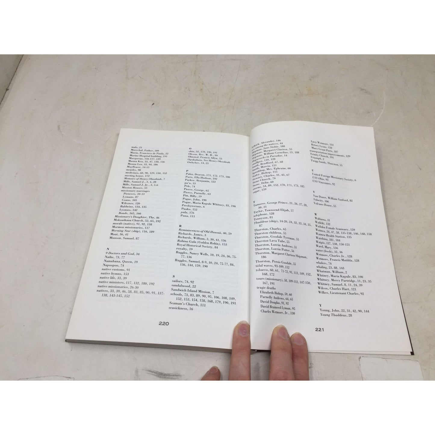 ''Hawaii's Missionary Saga: Sacrifice and Godliness in Paradise'' by LaRue W. Piercy
