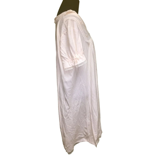 Womens Saks Fifth Avenue White Lace Button Down nightgown - A+ Stuff