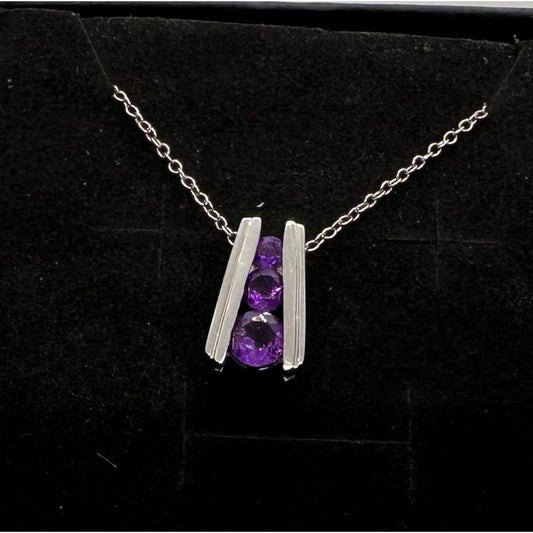 African Amethyst 3 Stone Graduated Pendant (Sterling Silver) w Neckace