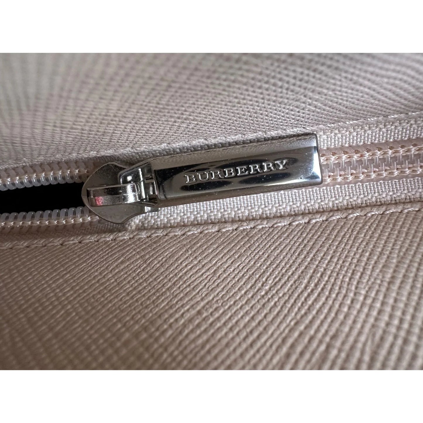 Burberry Off White Leather Tote Hand Bag with Scarf - A+ Stuff