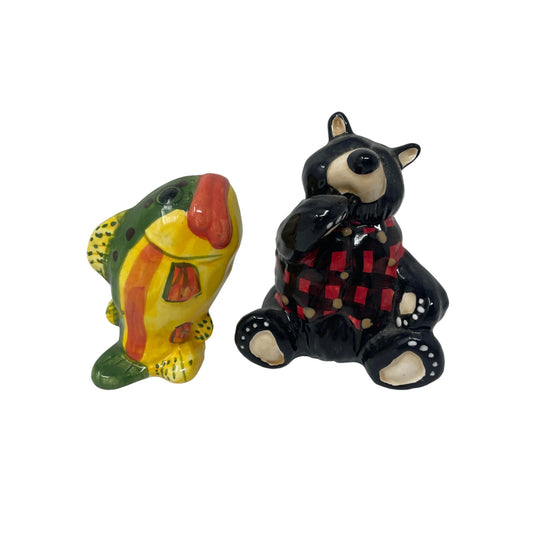 Black Bear Holding A Fish Vintage Salt and Pepper Shakers - A+ Stuff