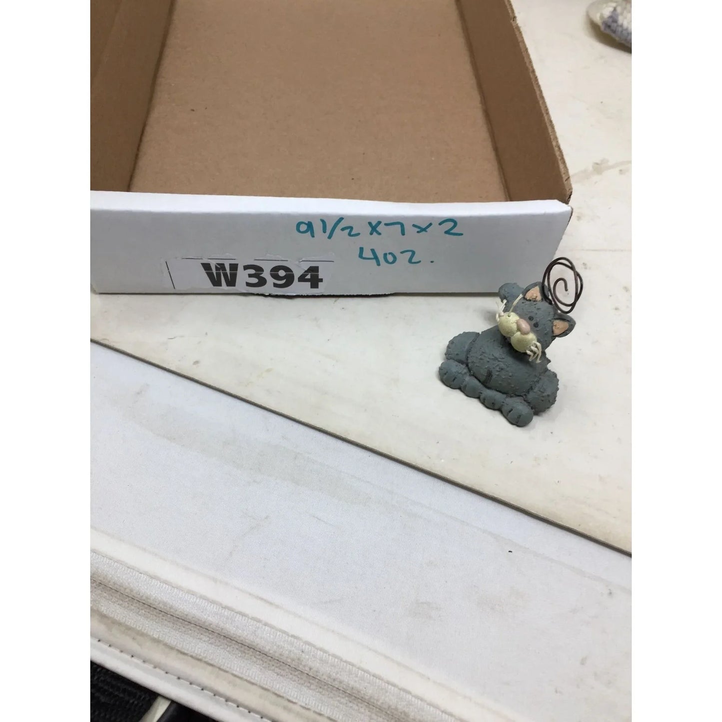 Cute Gray Cat Note or Photo Holder - Cocked Head, Whiskers - Pink Nose unbranded A+ Stuff