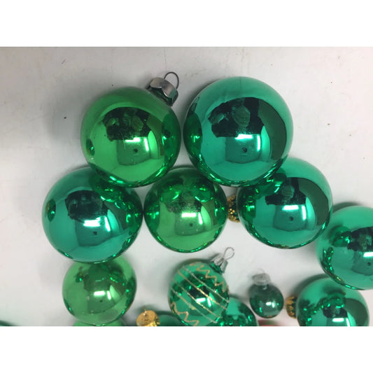 19 Green Round Christmas Tree Ornaments - A+ Stuff