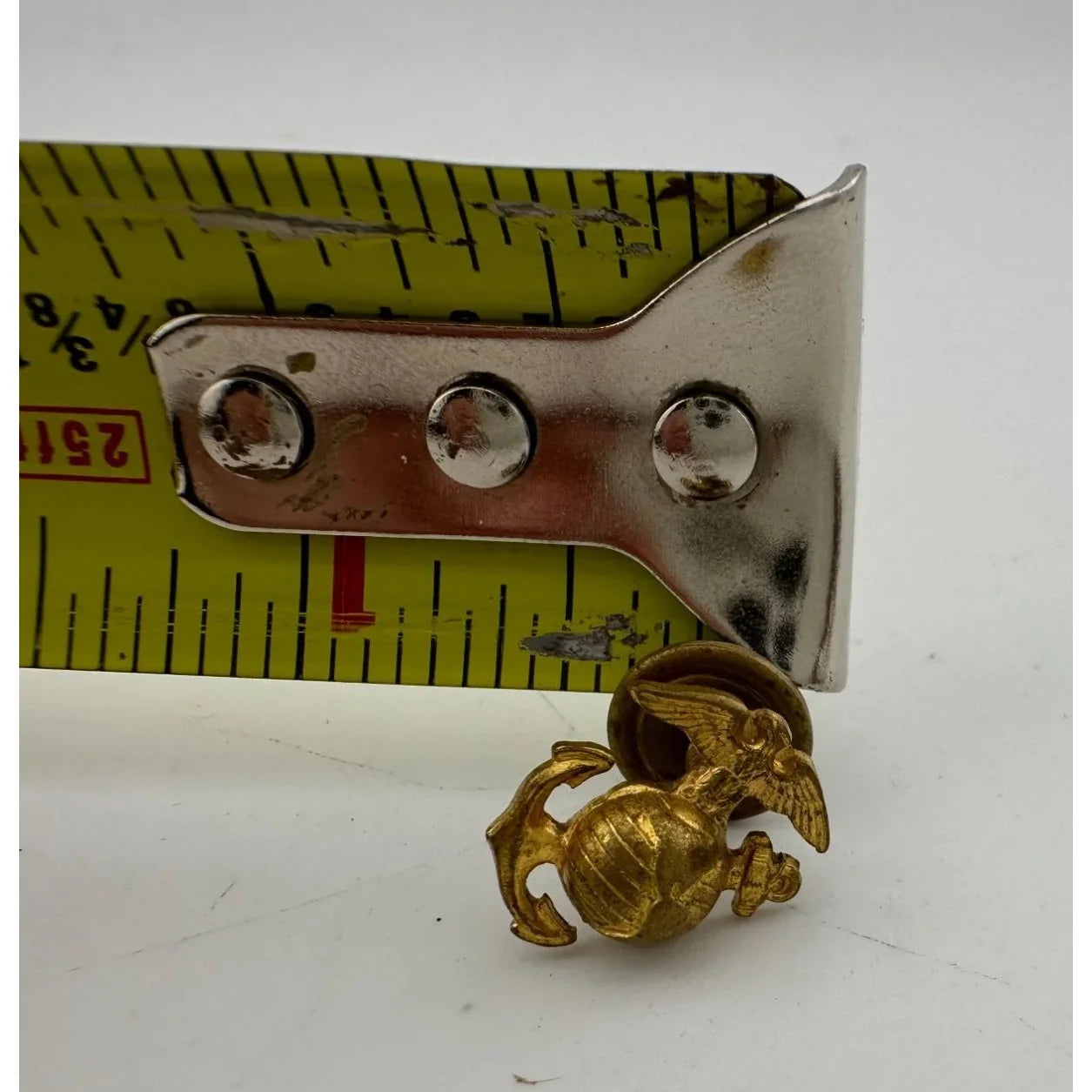 Vintage WWII U.S. Navy Military Eagle Globe Anchor Lapel Hat Pin - A+ Stuff