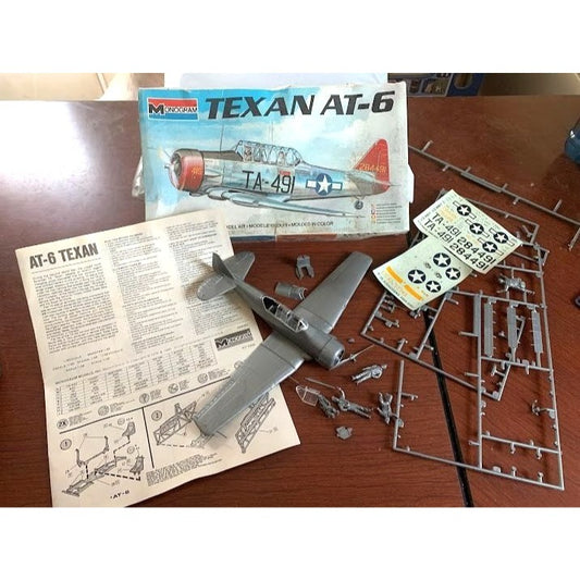 Monogram- Texan AT-6 Airplane model - 1:48 scale - Mostly together