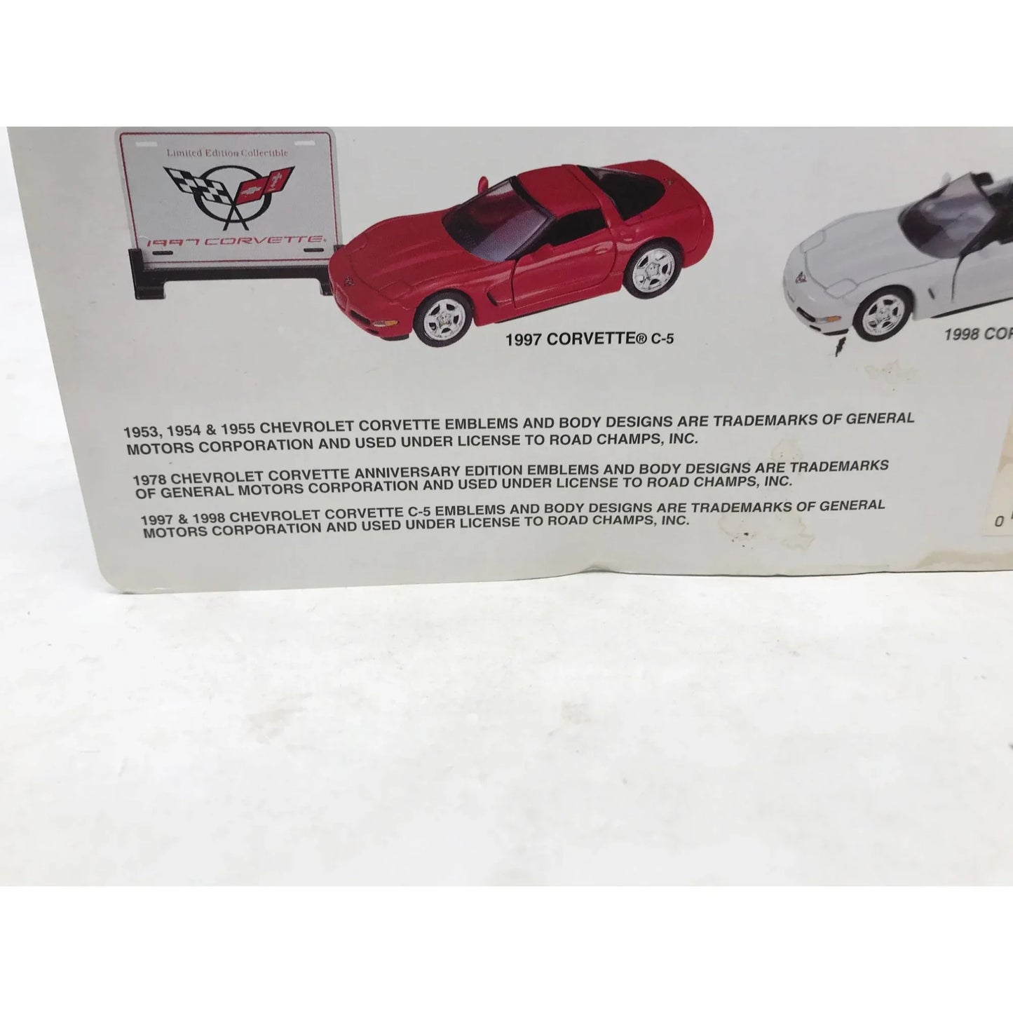 1997 Corvette (Red) - ROAD CHAMPS American Classic Car 1:43 Die Cast - A+ Stuff
