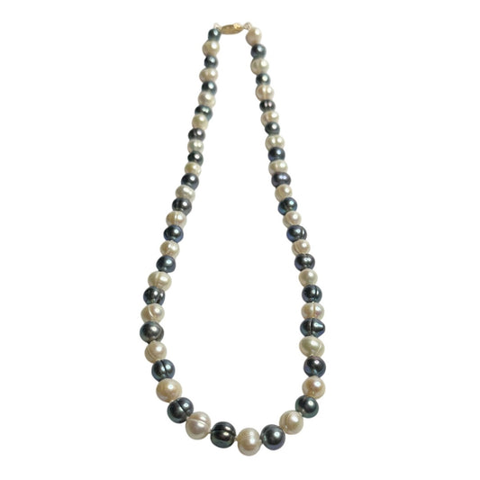 14kt Gold Hand Knotted 7mm Peacock Black (Bluish) & White Pearl Necklace 17"