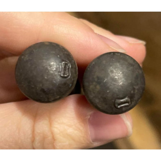 GM 9590258 General Motors Vintage Discontinued New Old Stock Bolts (2)