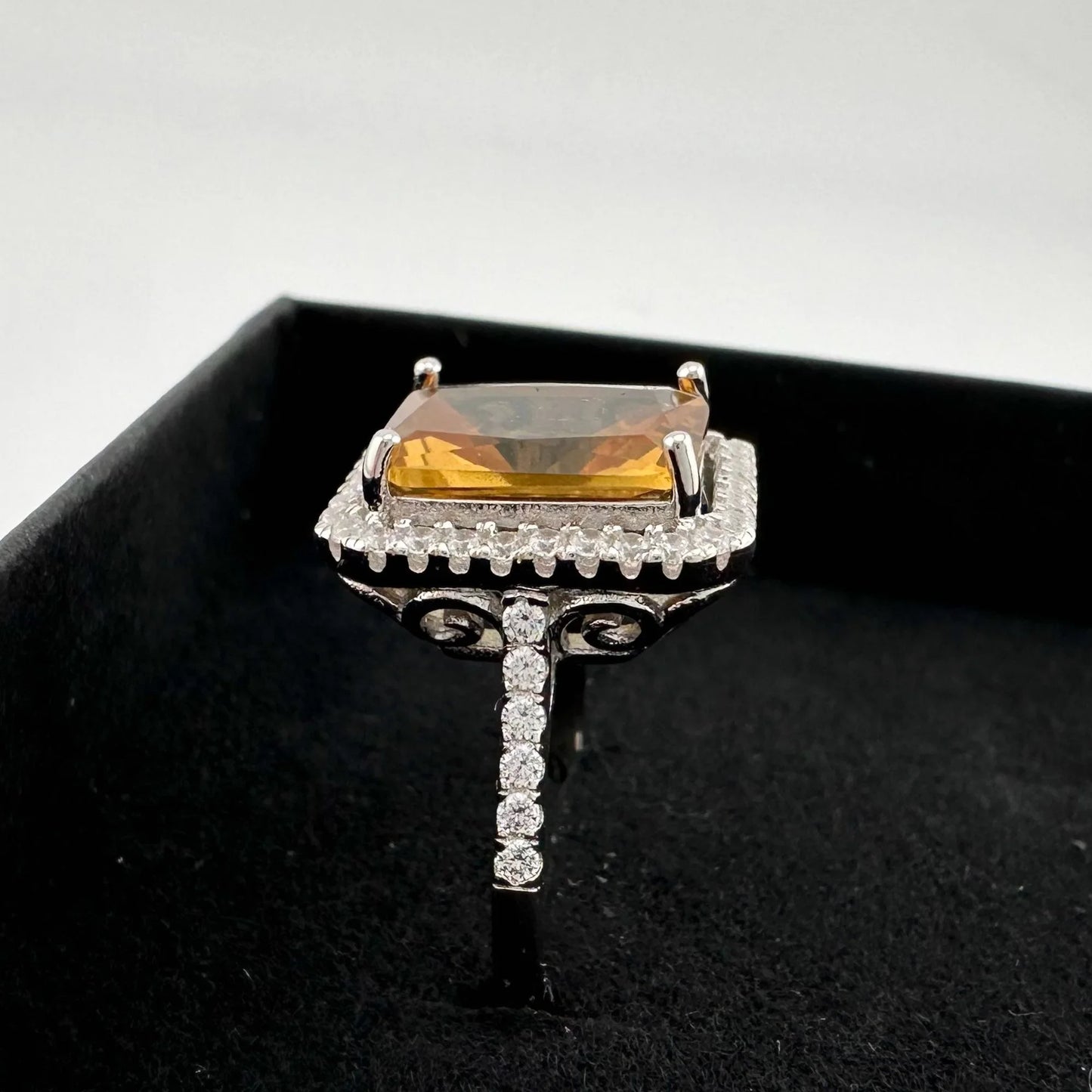 Elegant Emerald Cut Lab Created Sultanite Ring - Beautiful Detailing! Size 7 - A+ Stuff