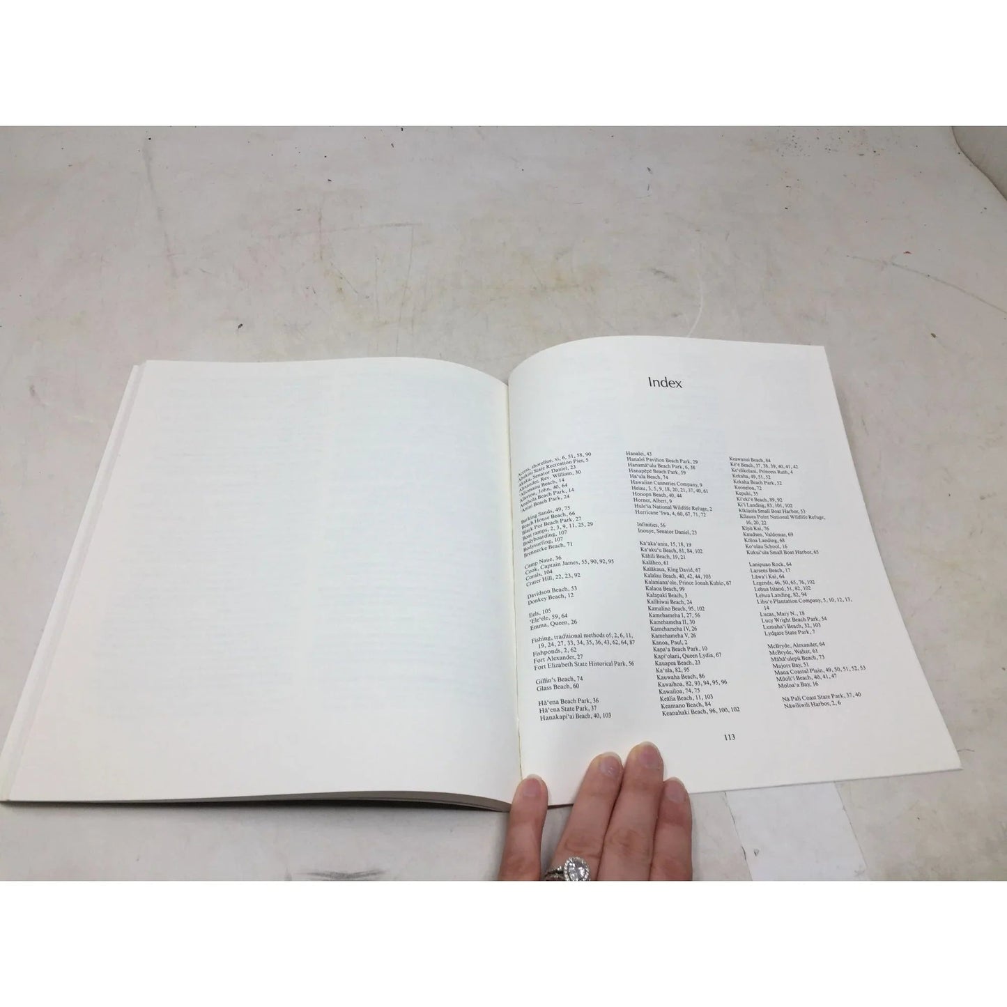 ''Beaches of Kauaʻi and Niʻihau'' by John R. K. Clark - A+ Stuff - Books - A+ Stuff