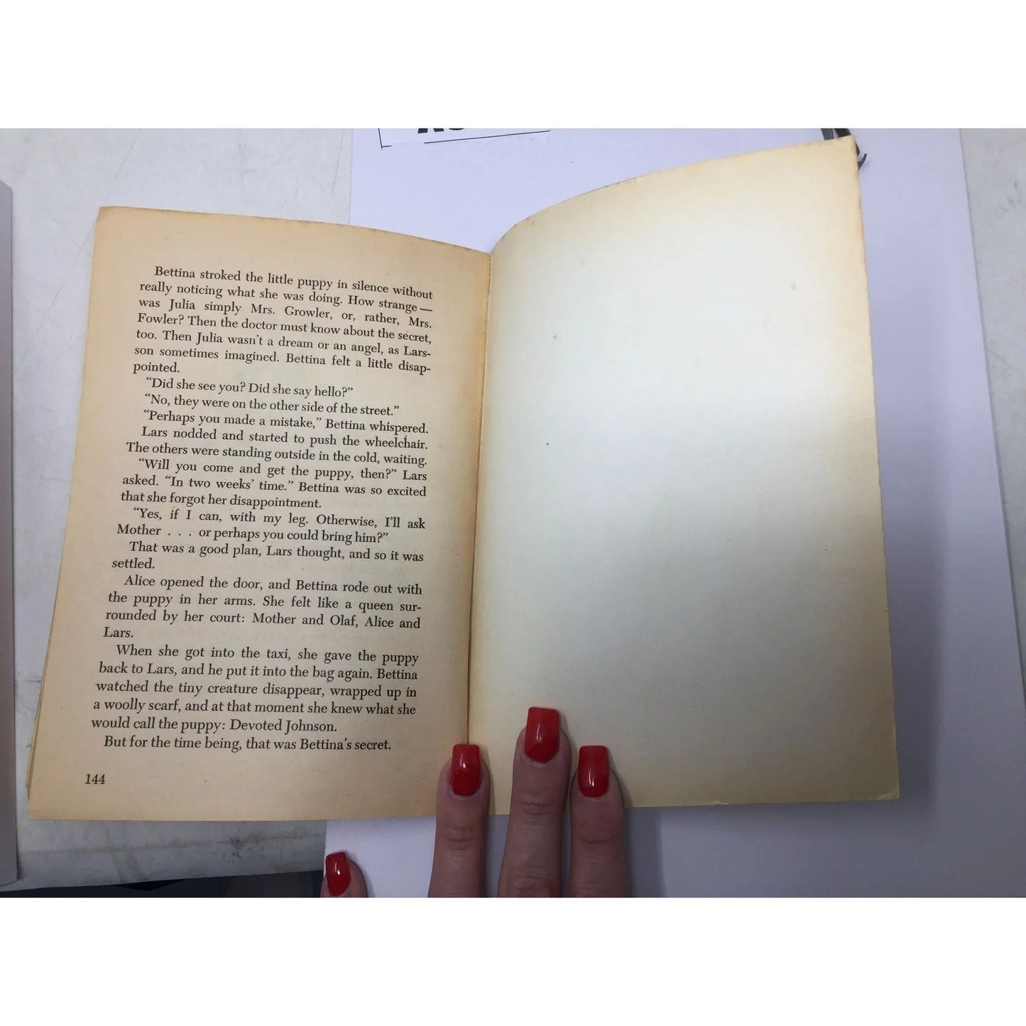 ''Bettina's Secret'' by Britt G Hallqvist Paperback book - A+ Stuff - Books - A+ Stuff