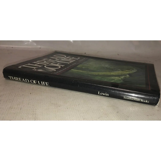 Thread of Life - The Smithsonian Looks at Evolution Book By Roger Lewin - A+ Stuff