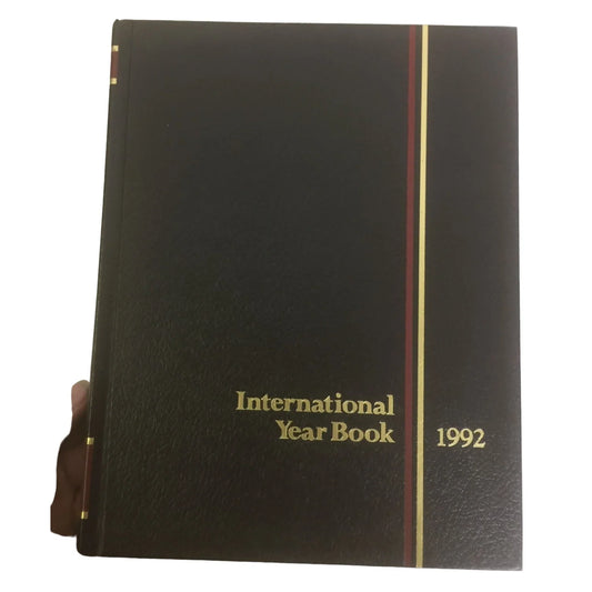 Vintage International Colliers Hardcover Yearbook 1992 - A+ Stuff
