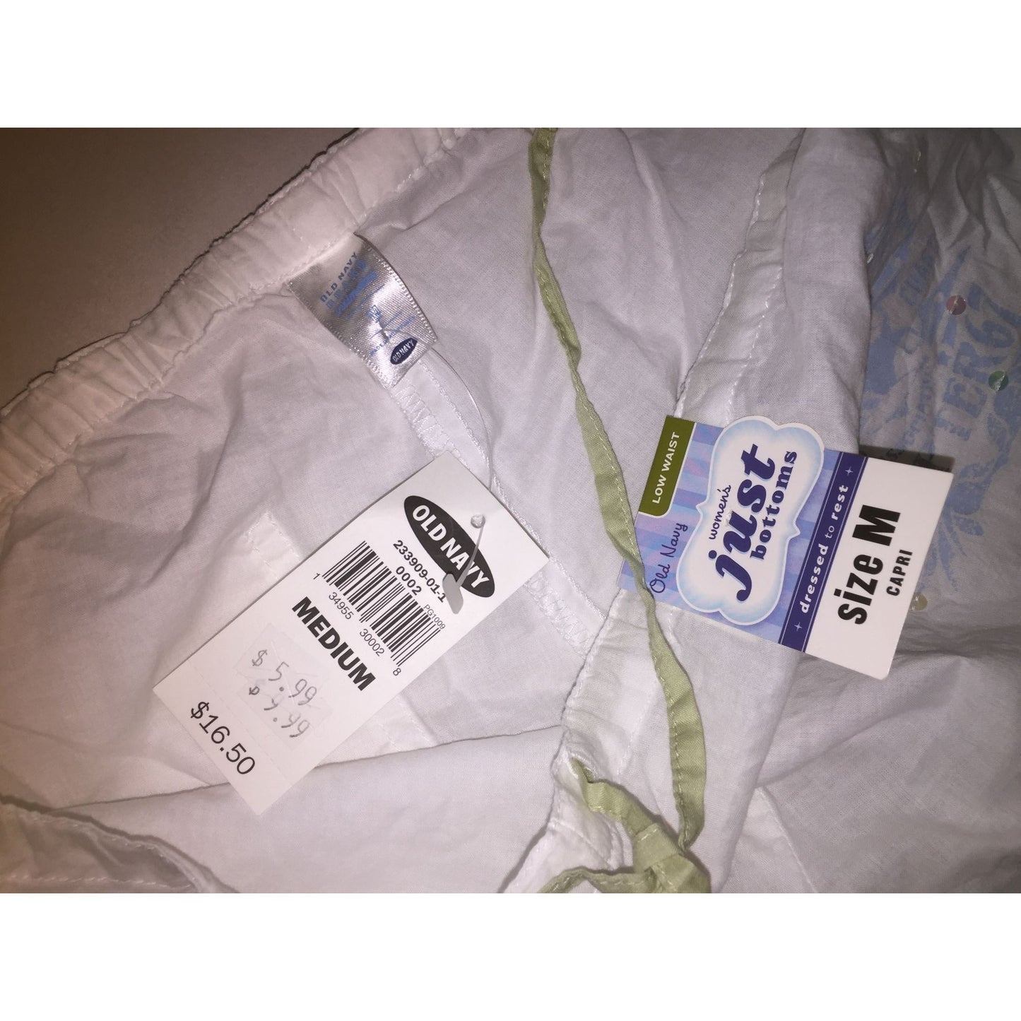 Womens Old Navy Low Rise Adjustable Capri Pants Size Medium NWT