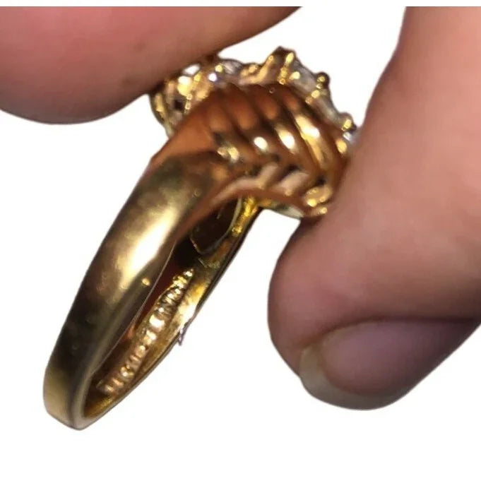 Womens Size 7 Gold Tone Ring with Swirled Design - A+ Stuff