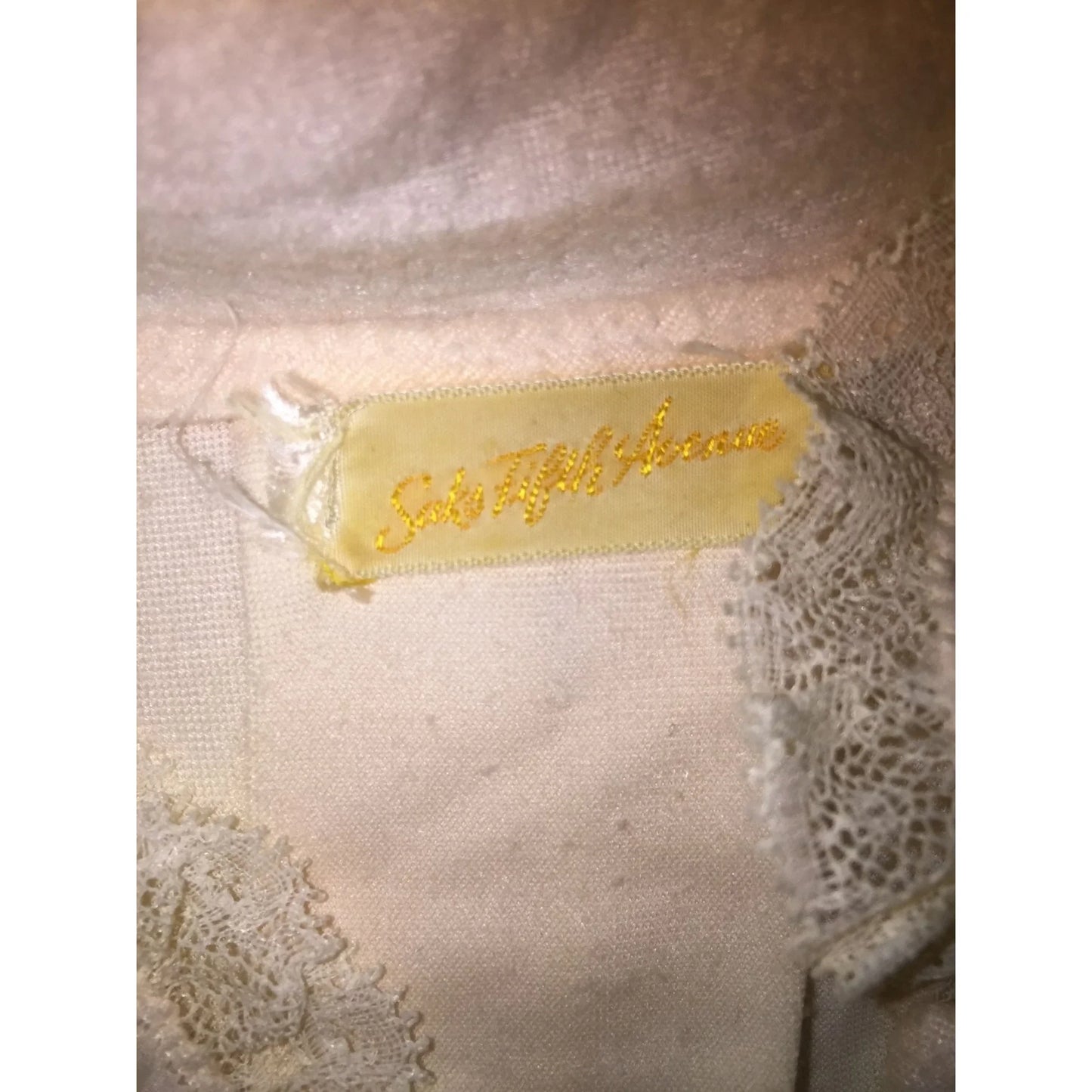 Womens Saks Fifth Avenue White Lace Button Down nightgown - A+ Stuff