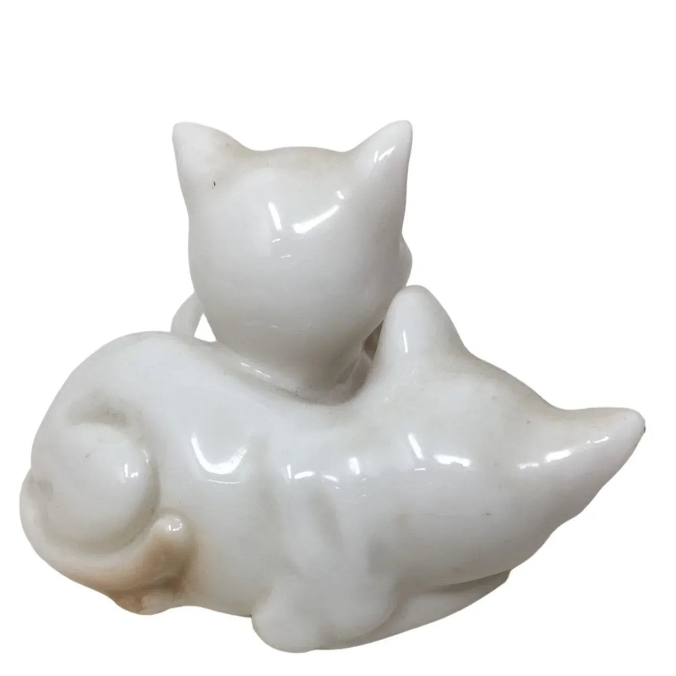 Small Vintage Figurine 2 White Cats Snuggling- Number 3040 on Bottom - A+ Stuff