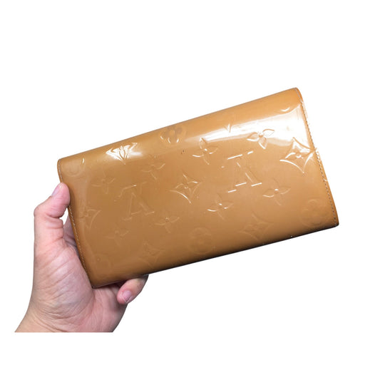 Louis Vuitton Vernis Monogram Sarah Long Wallet -Bronze / Mustard