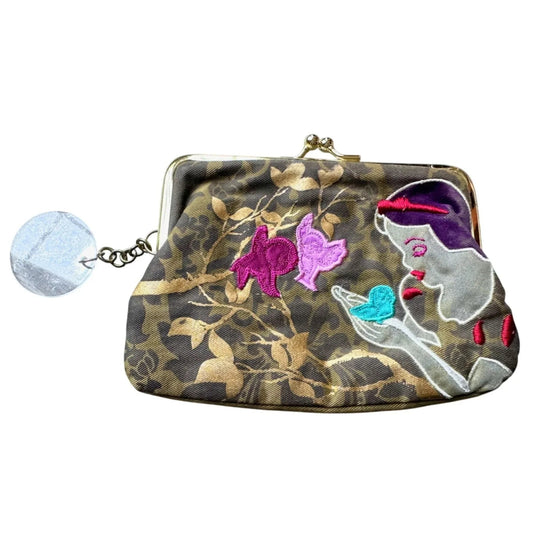 Disney Couture Snow White Kisslock Coin Pouch / Change Purse by Loop - Loop - Coin Purse - A+ Stuff