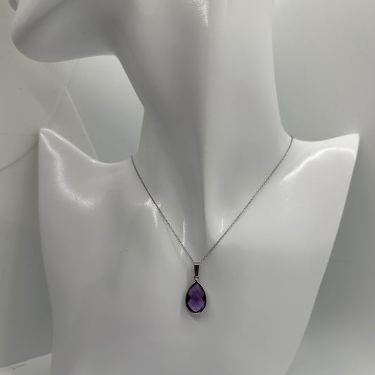 Beautiful Pear Cut 6.05 Ct Purple Amethyst Pendant - Sterling Silver with Chain