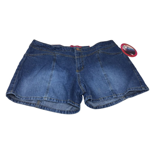 GLO Jeans Denim Shorts with Pockets Size 17 New with Tags - A+ Stuff