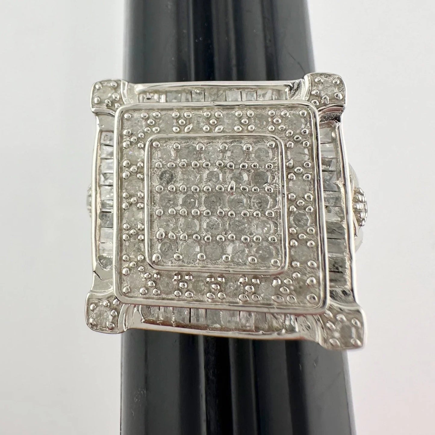 Elegant Princess Cut 1.00 Carat Diamond Ring - Size 7.25 - Unbranded - Ring - A+ Stuff
