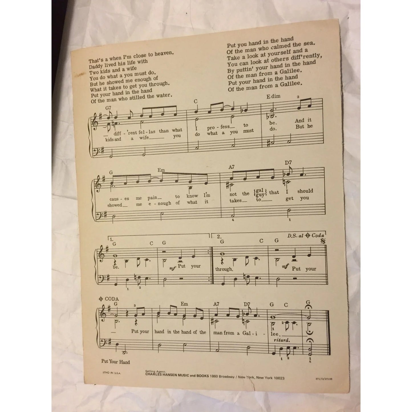 Put Your Hand In The Hand by Gene Maclellan Vintage Sheet Music 1971 - A+ Stuff