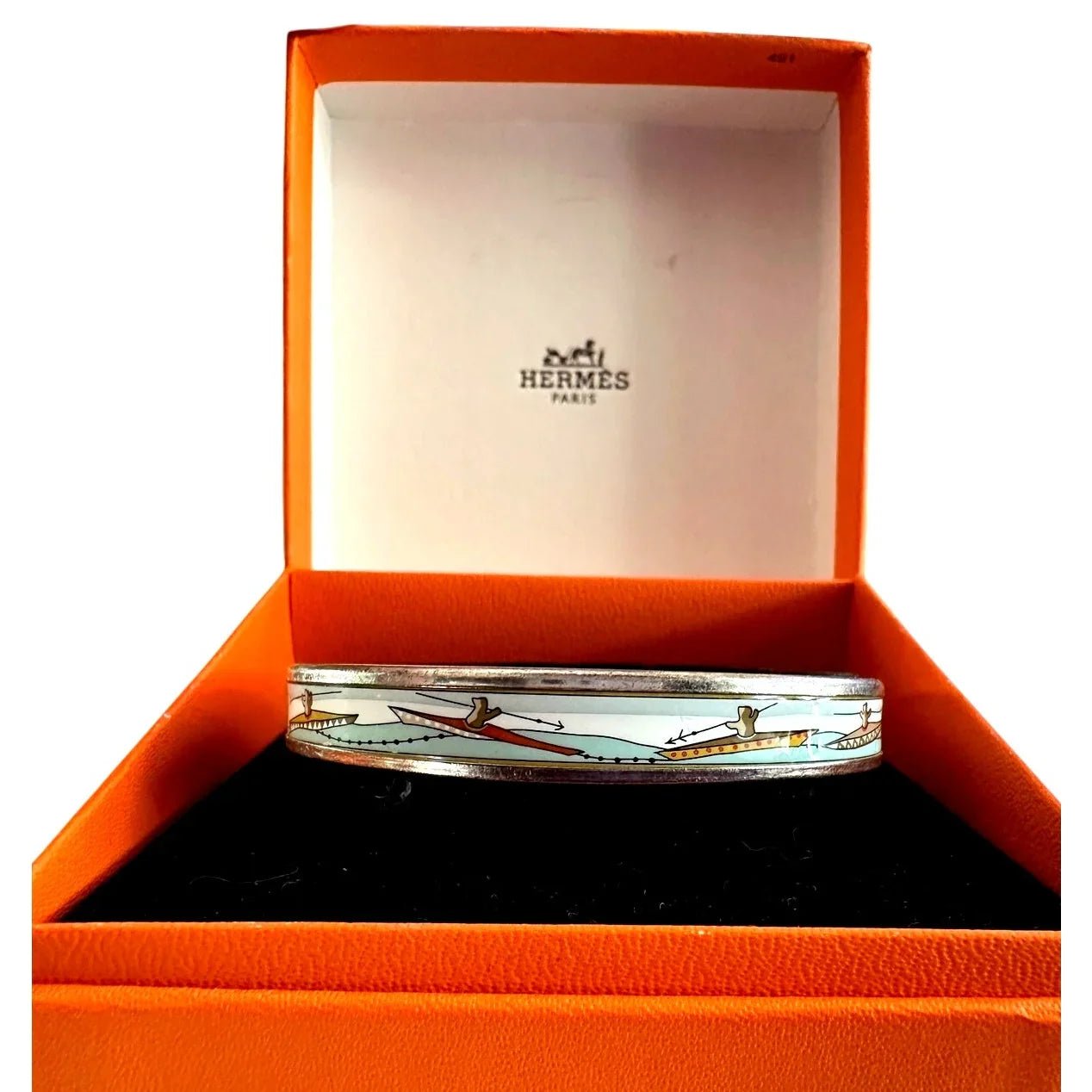 HERMES Enamel Printed Narrow Canoe Pattern Bracelet - Hermès - Bracelet - A+ Stuff