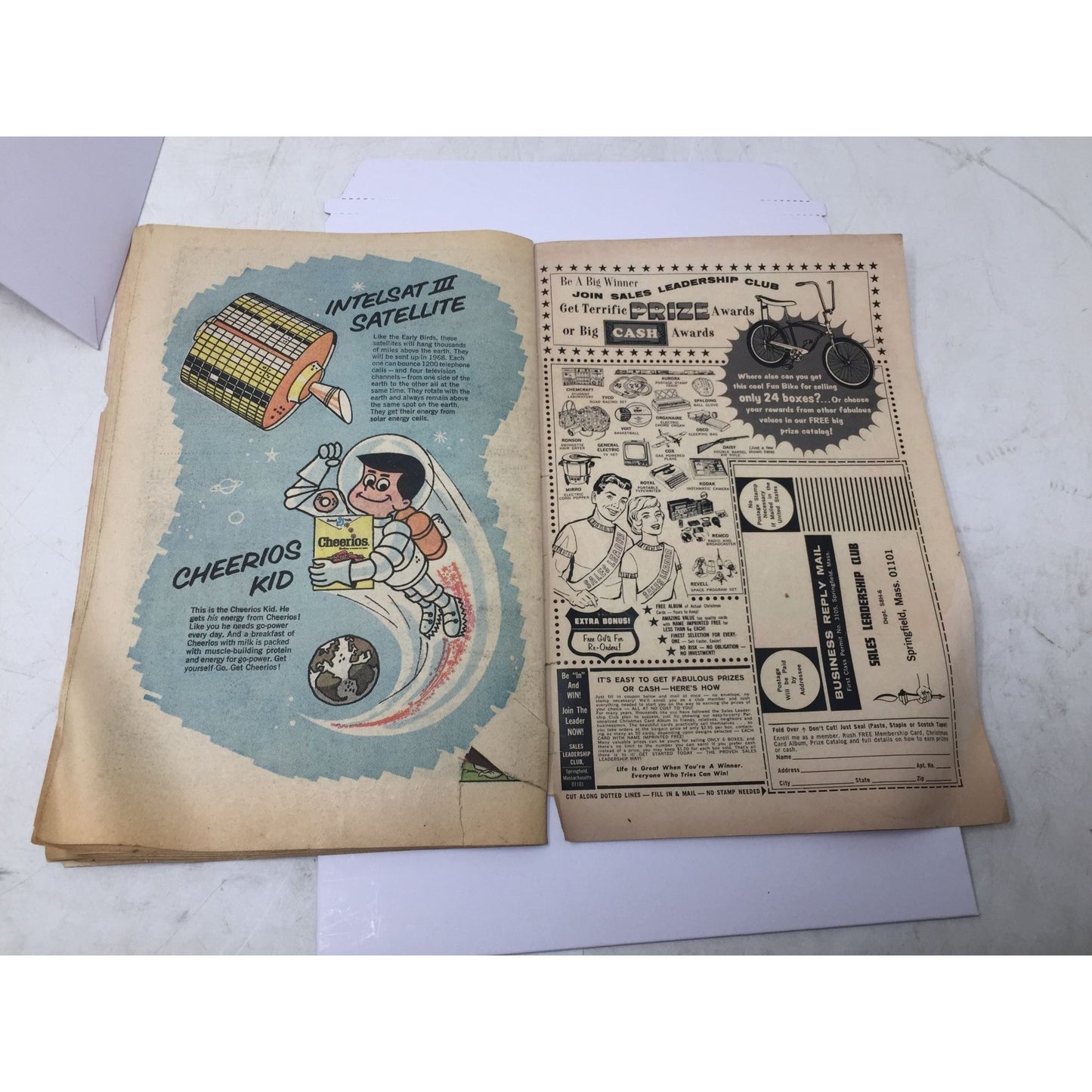 ''The Tuff Little Ghost Spooky'' No. 106 Vintage Comic Book