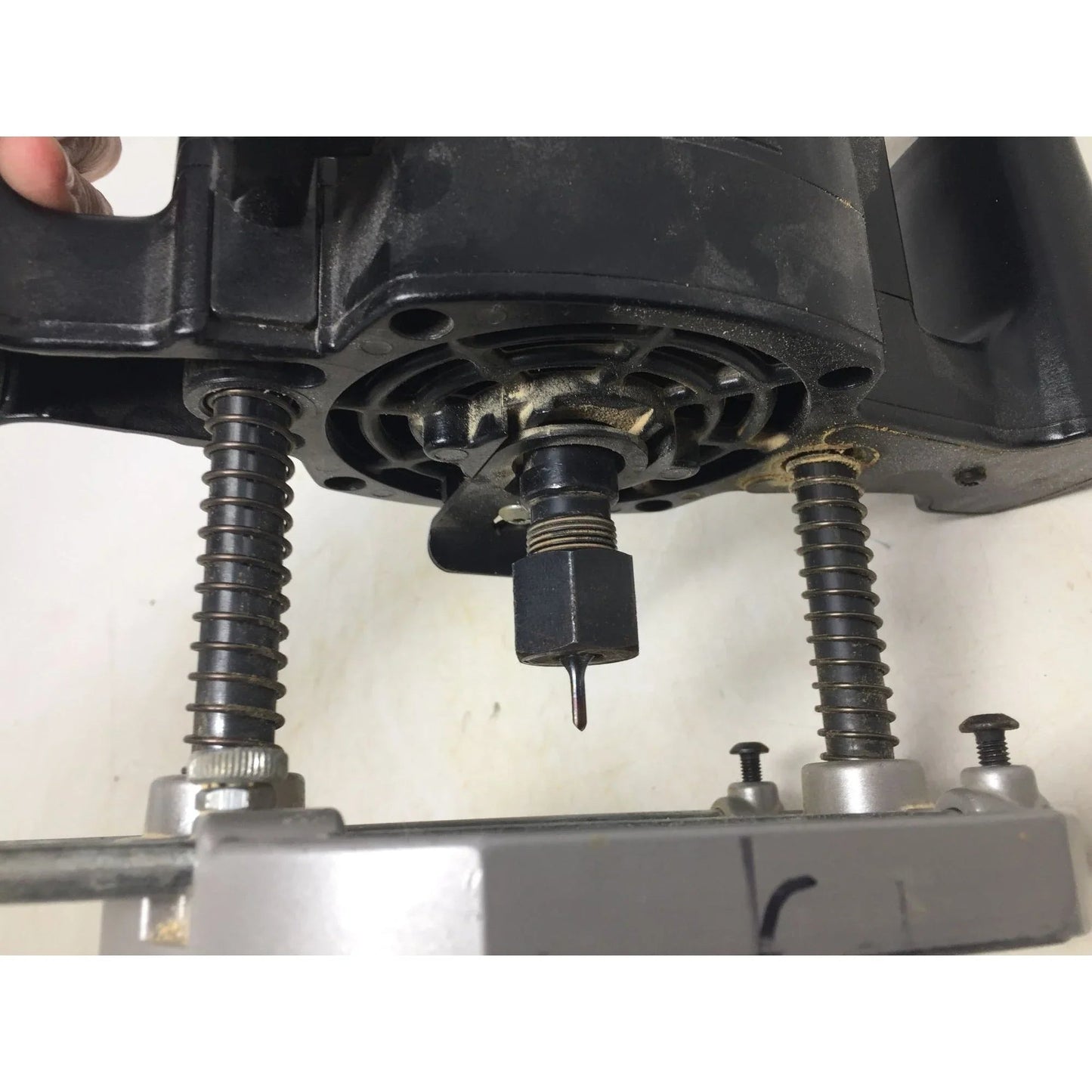 Skil Black corded Plunge Router - Model 1823 (Works) - skil - Tools - A+ Stuff