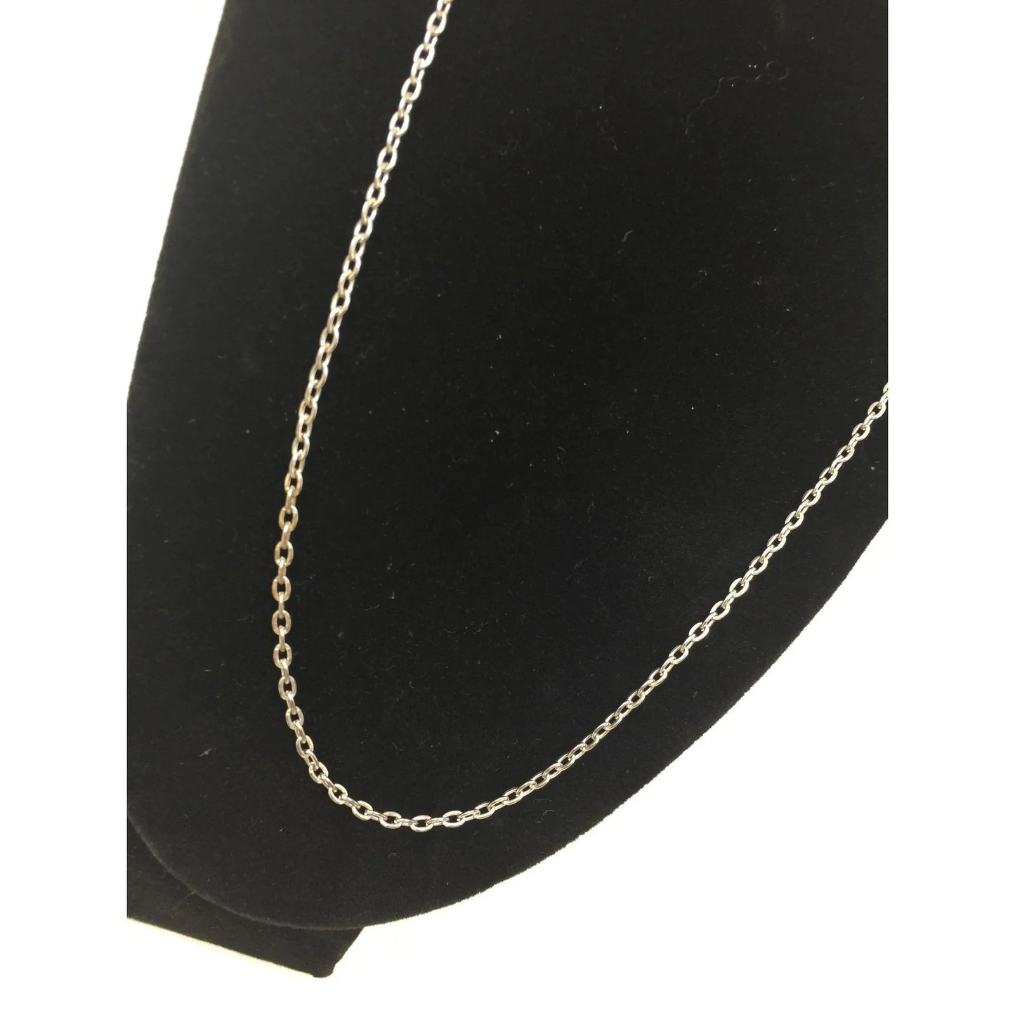 Unisex Silver Tone Chain Necklace with Clasp - A+ Stuff - necklace - A+ Stuff