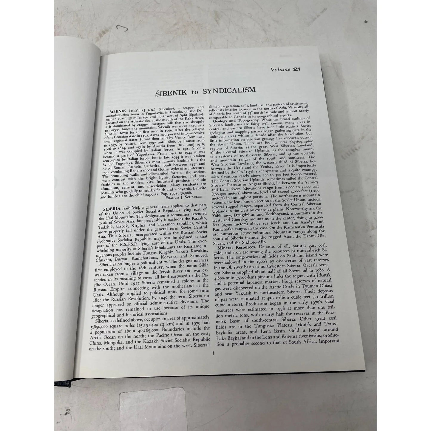 Vintage Collier's Encyclopedia Volume 21 with Bibliography and Index - A+ Stuff - Books - A+ Stuff